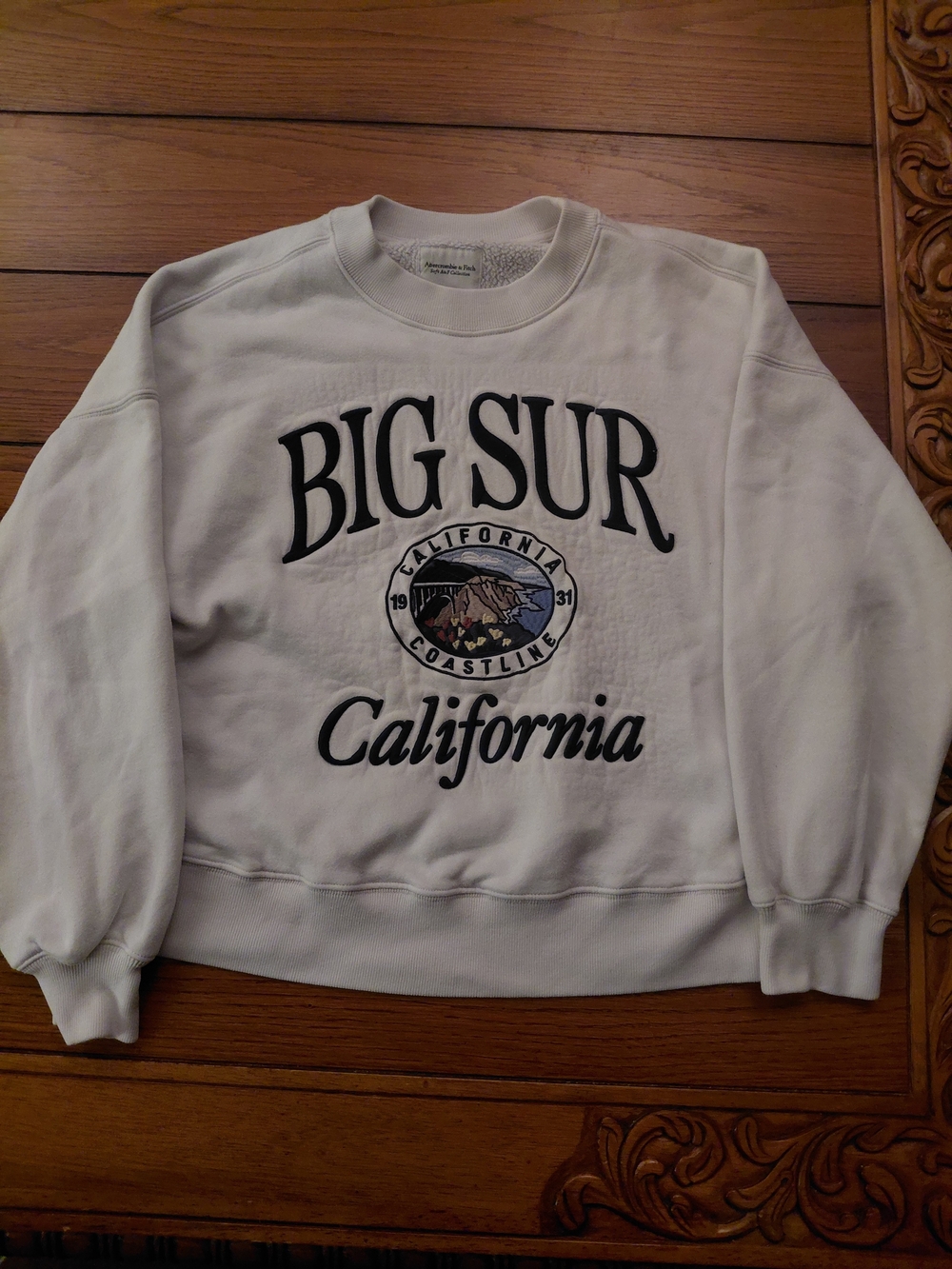 Abercrombie & Fitch Big Sur California Sweatshirt Size Medium